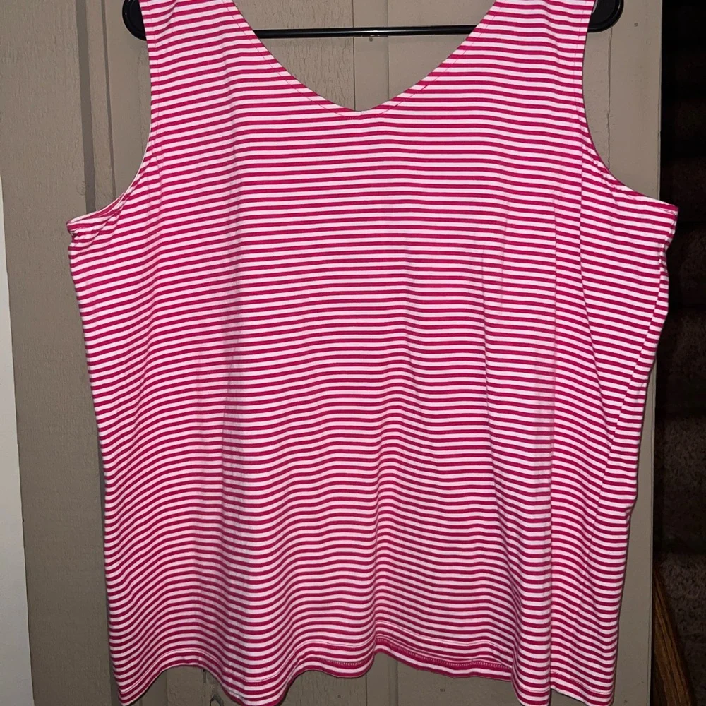 Talbots Tank Trio - Picture 5 of 9